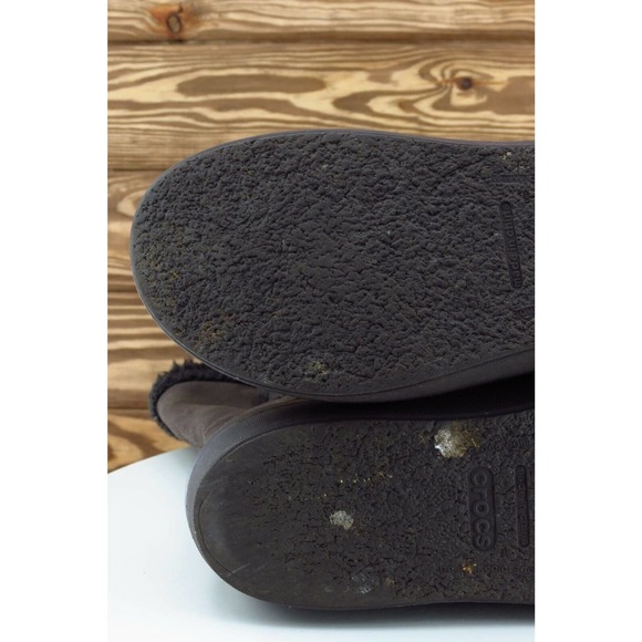 Crocs Size 7 M Round Toe Brown Warm Synthetic Boots 14777 - Picture 6 of 7